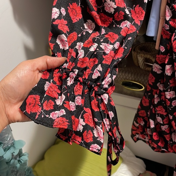 Dark Pink long sleeve mini dress - Picture 8 of 8